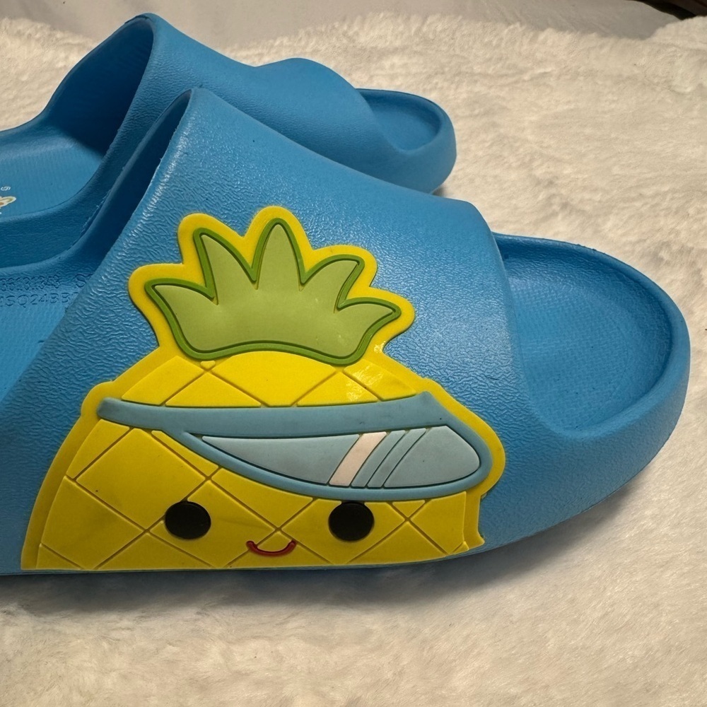 Squishmallow Sandals Slides Pineapple Blue Women’s Size 9/10 EUC Cute Fun Kitsch - Picture 6 of 12